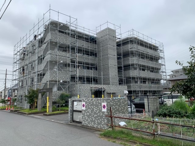 神奈川県座間市でマンションの改修工事始まりました。